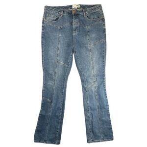 Cheyenne‎ High Rise Bootcut Jeans - Medium Wash (Size 14)